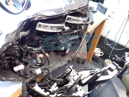 Landover  Discovery Headlight repair