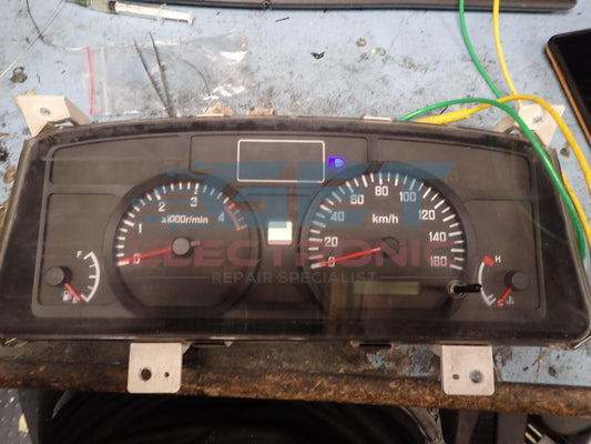 ISUZU ELF No High Beam