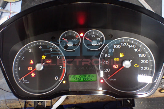 Ford Focus Instrument Cluster Repair – Intermittent Faults