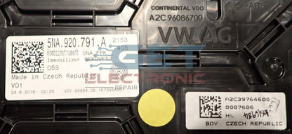 Audi VW Golf Tiguan - Virtual cockpit  NO  LCD display - Intermittant