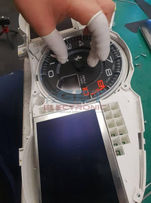 Ferrari Instrument Cluster Repair – No LCD Display