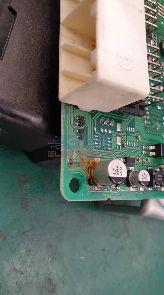 Toyota Hiace ECU Repair Service (2004–2011 Models)
